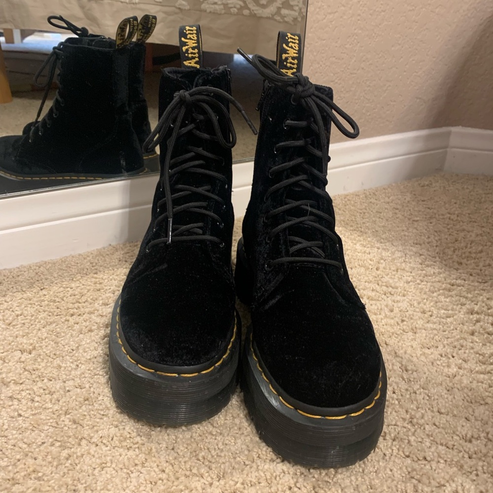 Dr. Marten Velvet Jadon Platform Boot